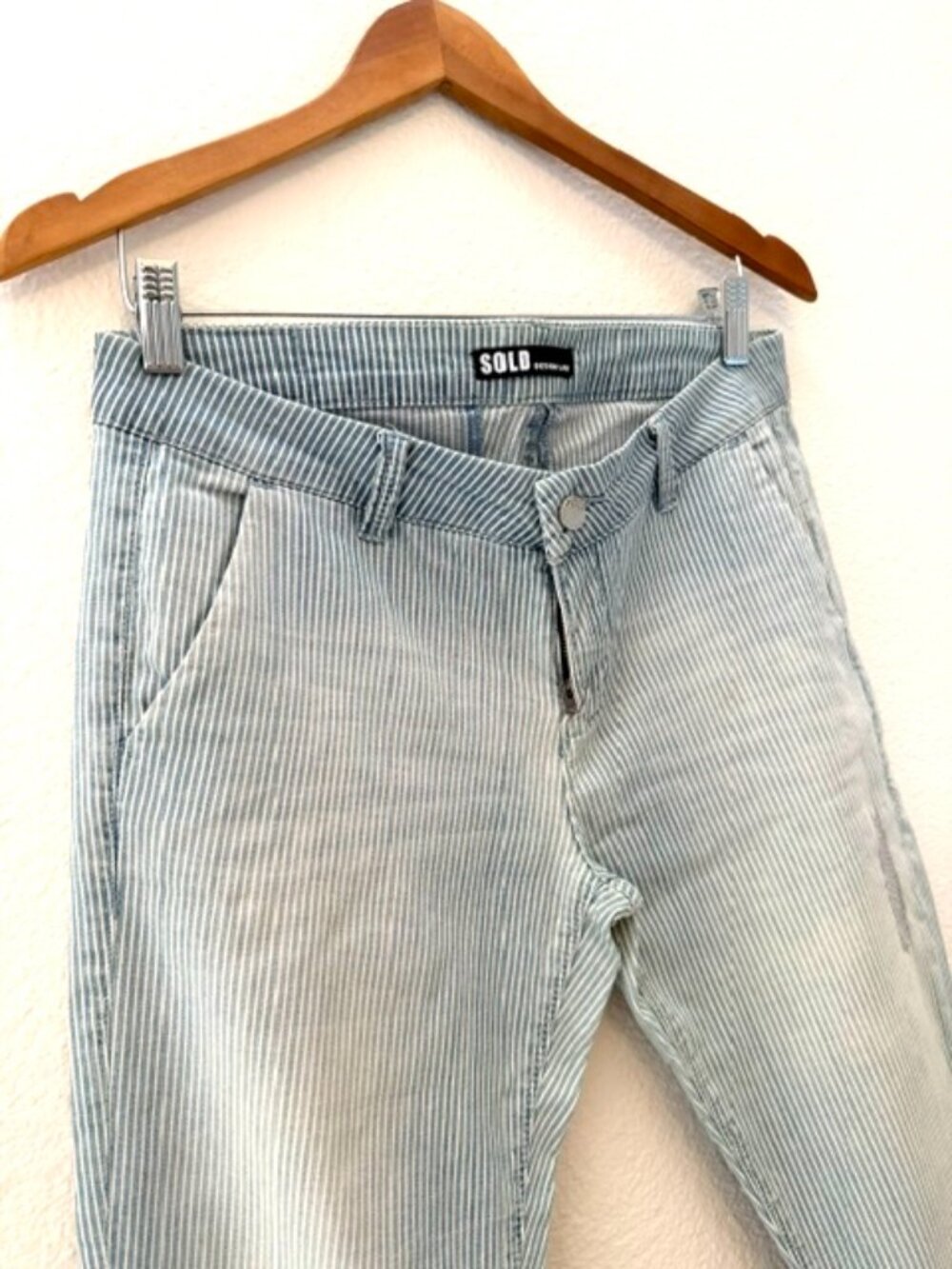 SOLD Design Lab Jeans - Picture 2 of 6
